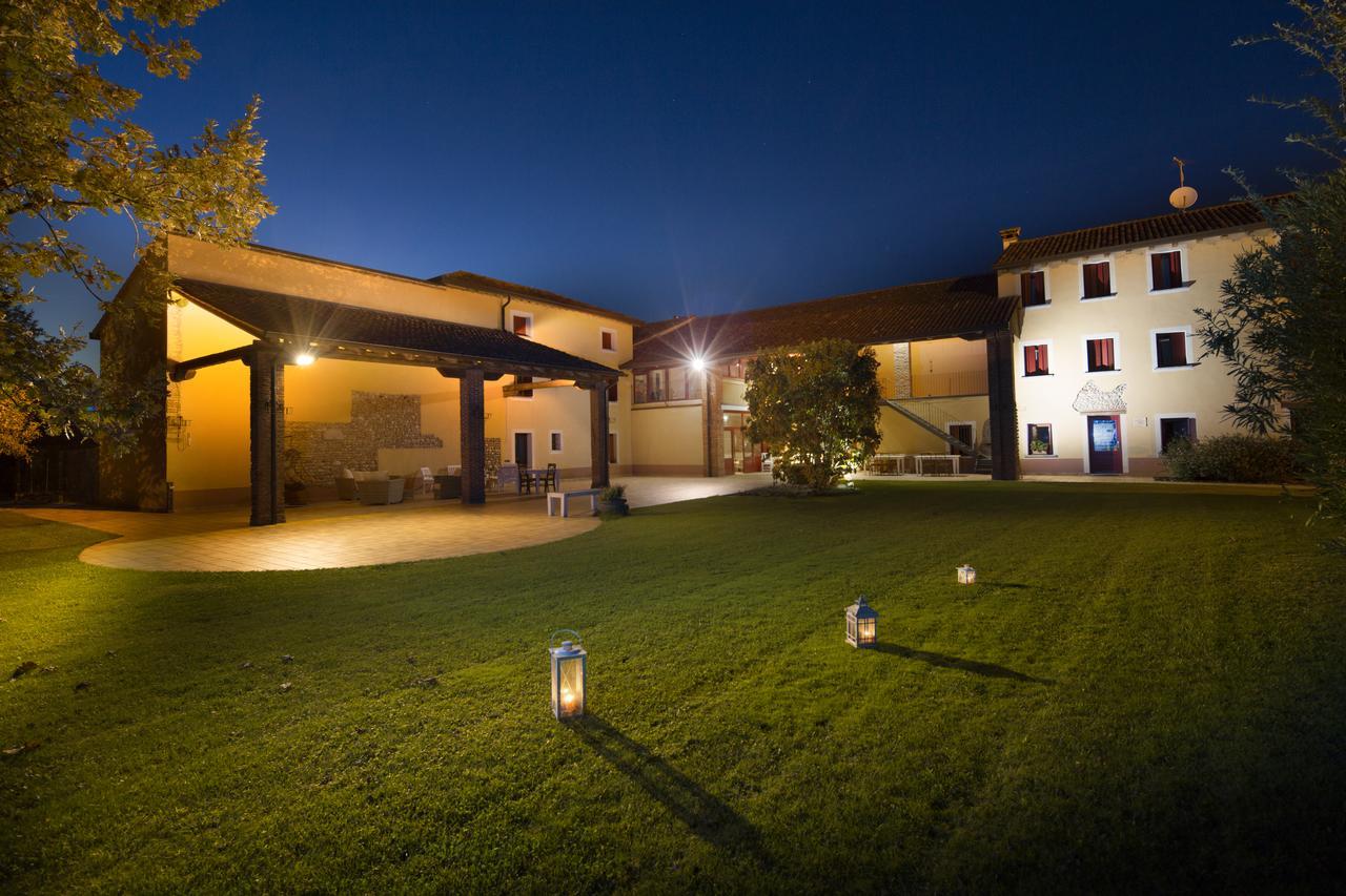 Agriturismo Borgo Tecla Rosà Exterior foto