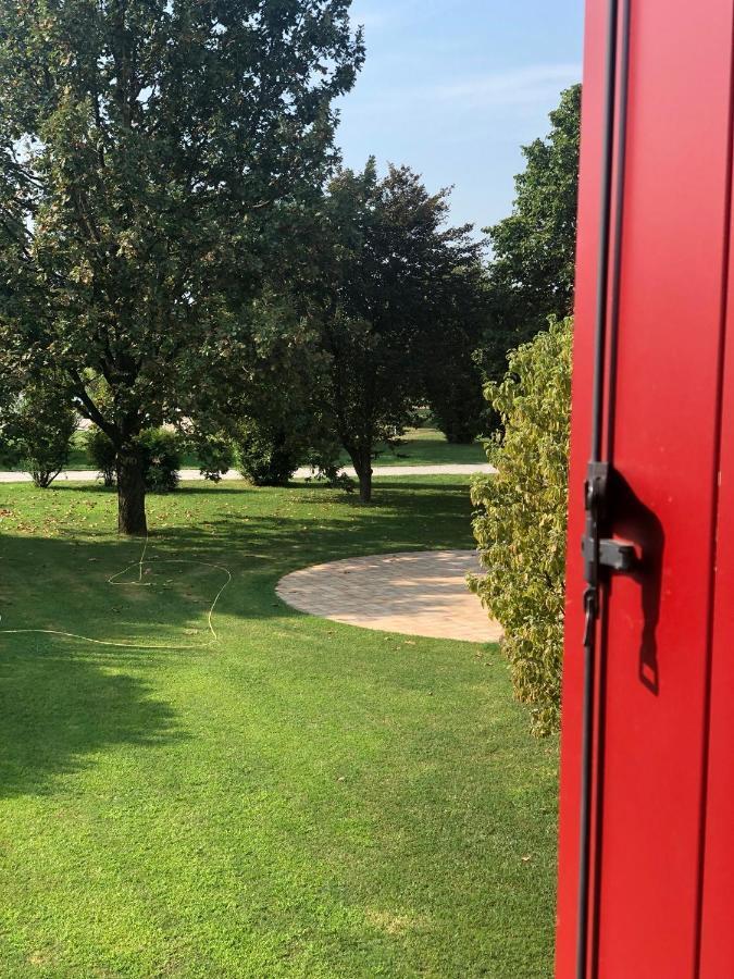 Agriturismo Borgo Tecla Rosà Exterior foto